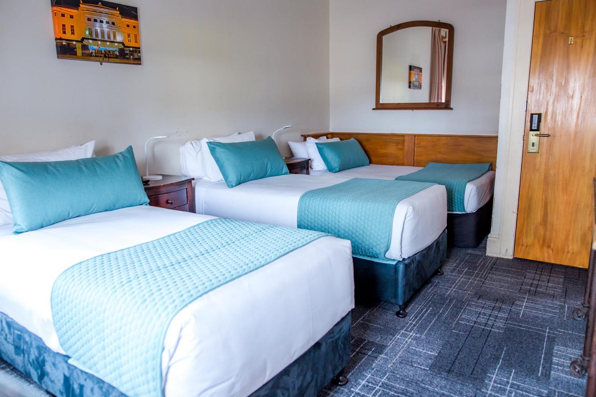 The Cambridge Hotel & Backpackers Веллінгтон Екстер'єр фото