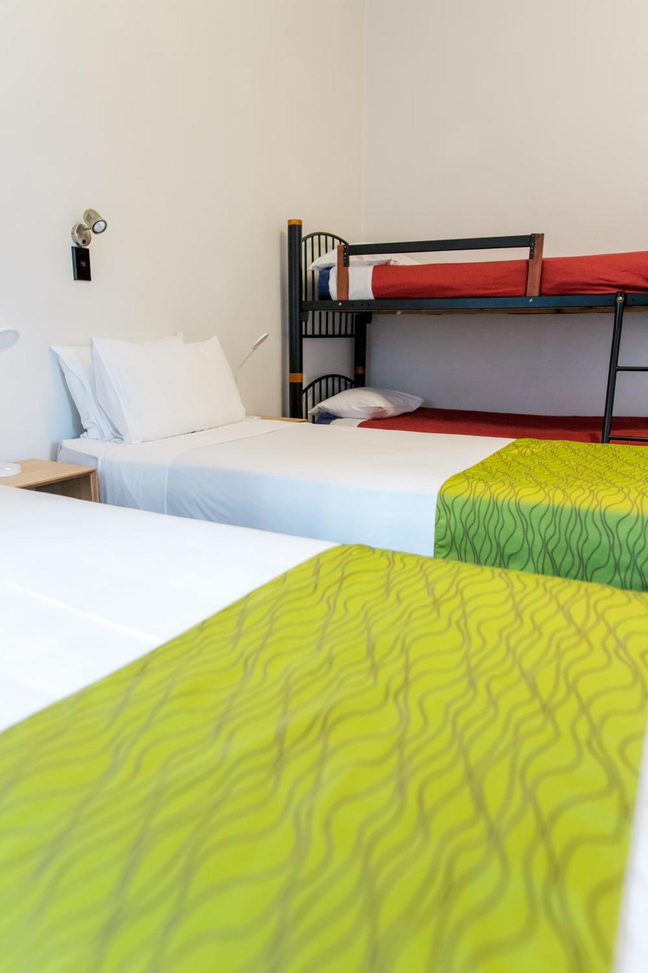 The Cambridge Hotel & Backpackers Веллінгтон Екстер'єр фото